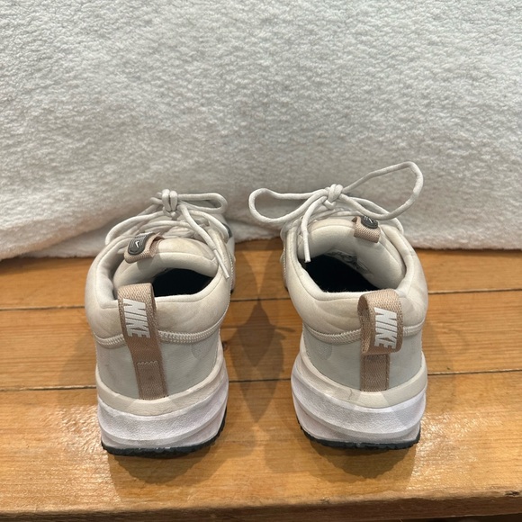 Nike Spark Women’s Shoes Phantom/Dark Smoke Grey/Sanddrift/White/Black - Sz 7.5 - Picture 7 of 7